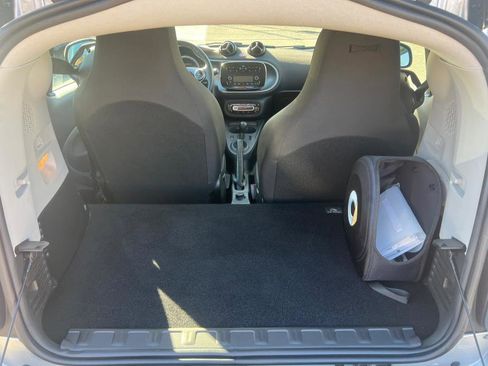 Used 2018 smart fortwo electric drive image 35