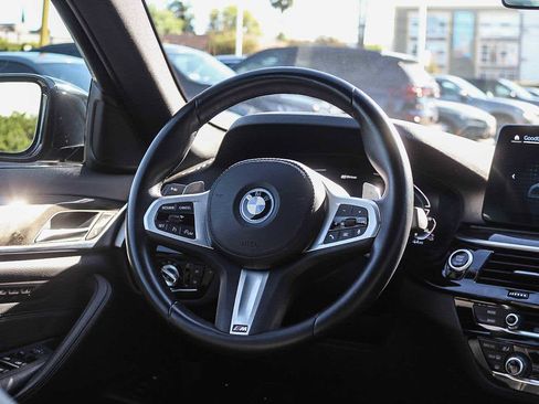 Used 2023 BMW 530e w/ M Sport Package image 16