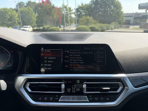 Used 2021 BMW 330i Sedan w/ Convenience Package RWD image 23