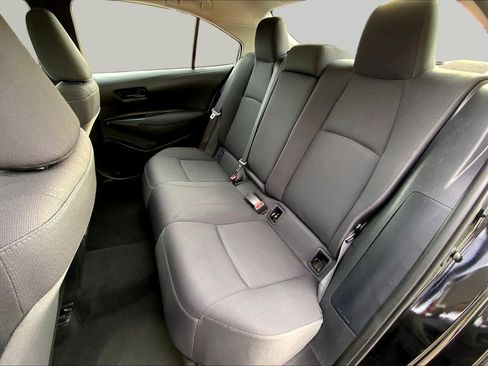 Used 2025 Toyota Corolla LE FWD image 21