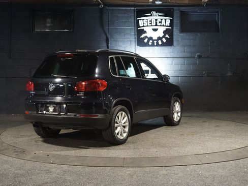 Used 2017 Volkswagen Tiguan Wolfsburg Edition image 6