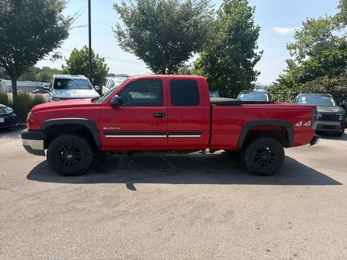 Used 2005 Chevrolet Silverado 2500 LS AWD/4WD image 4