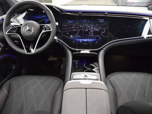 New 2026 Mercedes-Benz EQS 550 4MATIC SUV image 21