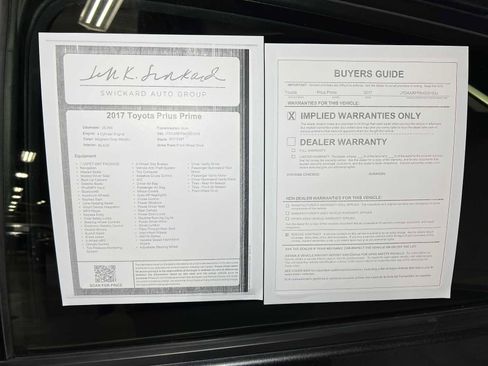 Used 2017 Toyota Prius Prime Premium image 40