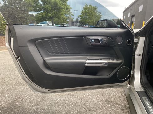 Used 2016 Ford Mustang GT Premium image 17