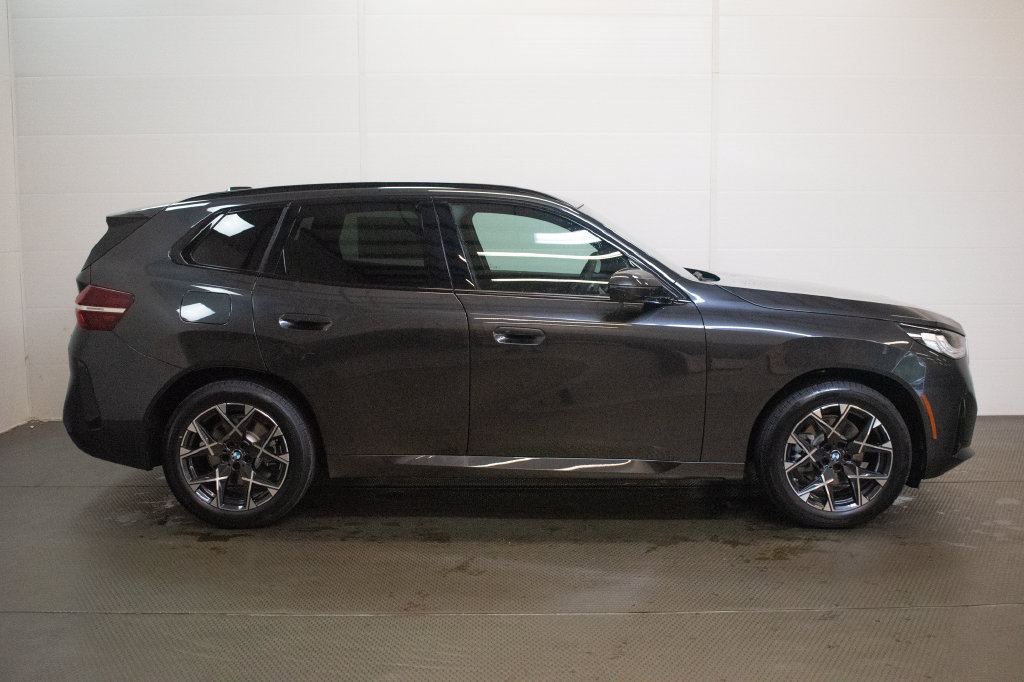 New 2026 BMW X3 xDrive30i w/ Premium Package AWD/4WD image 3