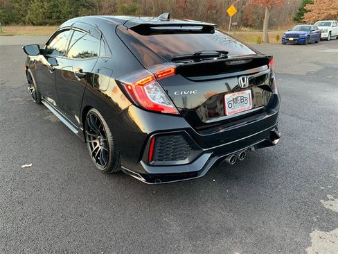 Used 2018 Honda Civic Sport image 9