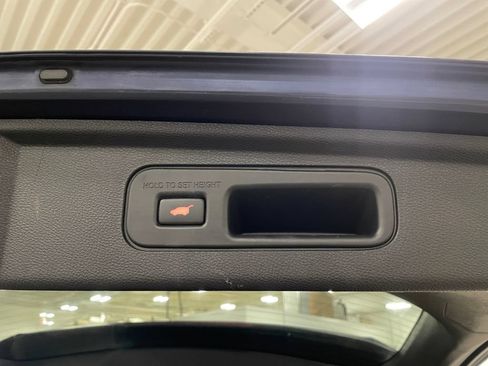 Used 2018 Honda Odyssey EX-L image 17