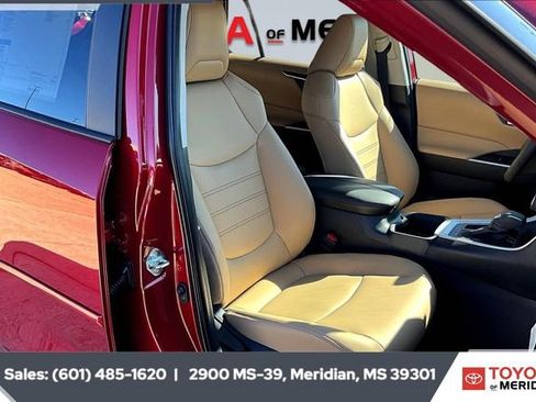 New 2025 Toyota RAV4 XLE Premium image 9