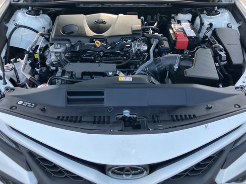 Used 2023 Toyota Camry SE w/ Cold Weather Package AWD/4WD image 37