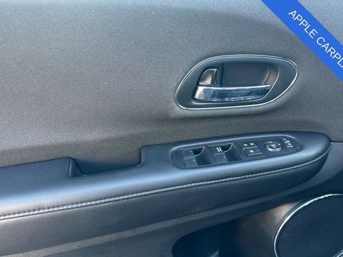 Used 2022 Honda HR-V EX image 11