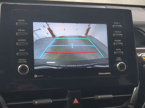 Used 2022 Toyota Camry SE image 14