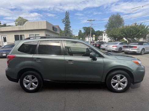 Used 2015 Subaru Forester 2.5i Limited AWD/4WD image 10