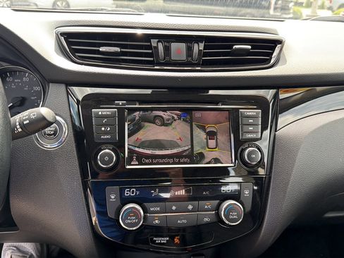 Used 2022 Nissan Rogue Sport SV w/ Technology Package AWD/4WD image 23