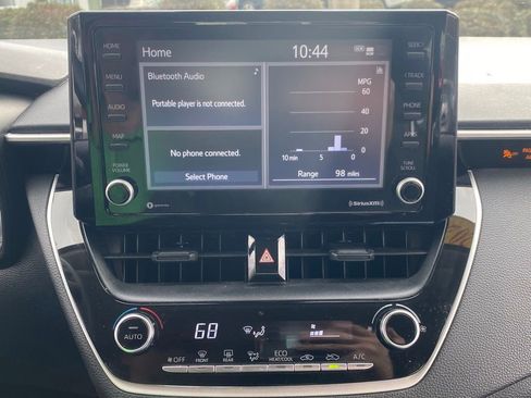 Used 2022 Toyota Corolla LE image 23