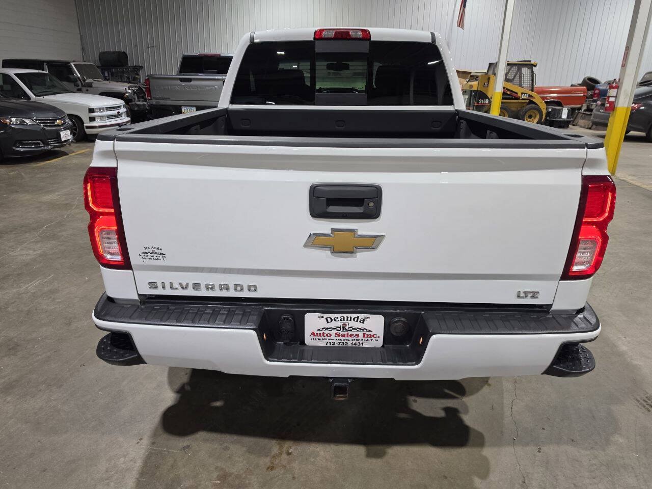 Used 2017 Chevrolet Silverado 1500 LTZ Z71 AWD/4WD image 12