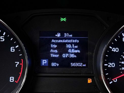 Used 2020 Kia Sedona EX FWD image 37