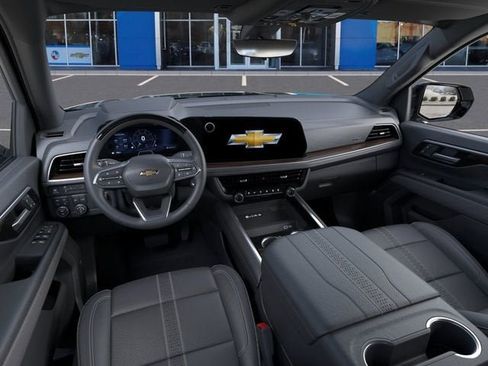 New 2026 Chevrolet Suburban High Country AWD/4WD image 15