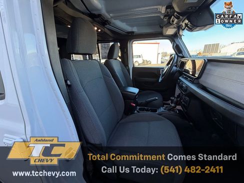 Used 2024 Jeep Wrangler Sport S image 15