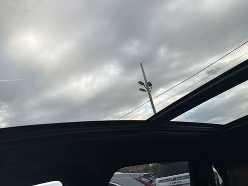 Used 2022 Lincoln Nautilus Reserve w/ Equipment Group 201A AWD/4WD image 12