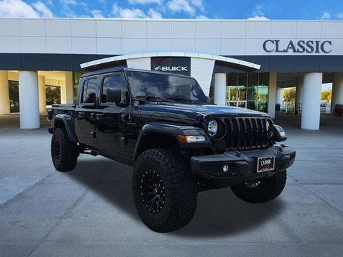 Used 2022 Jeep Gladiator Sport AWD/4WD image 1