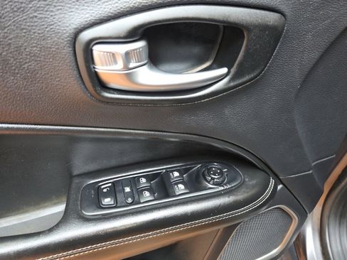 Used 2021 Jeep Compass 80th Special Edition image 26