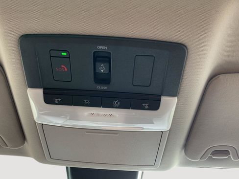 Certified 2024 Nissan Altima 2.5 SV w/ SV Premium Package AWD/4WD image 28