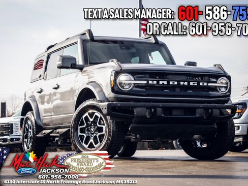 Used 2023 Ford Bronco Outer Banks image 1