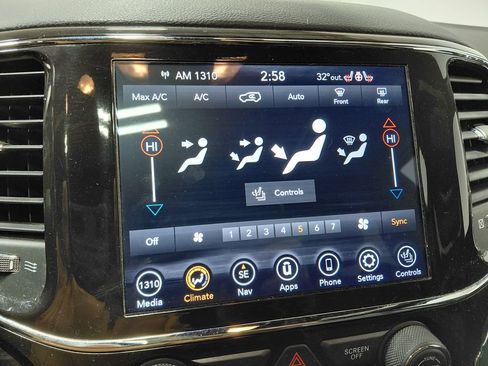 Certified 2021 Jeep Grand Cherokee Limited w/ Premium Lighting Group image 41