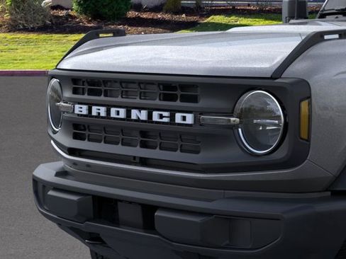 New 2025 Ford Bronco 4-Door image 19