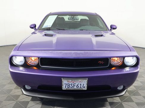 Used 2013 Dodge Challenger R/T RWD image 2