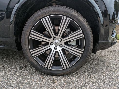 Certified 2023 Volvo XC90 T8 Plus w/ Protection Package Premier image 11