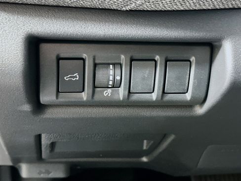 Used 2026 Subaru Outback Premium AWD/4WD image 17
