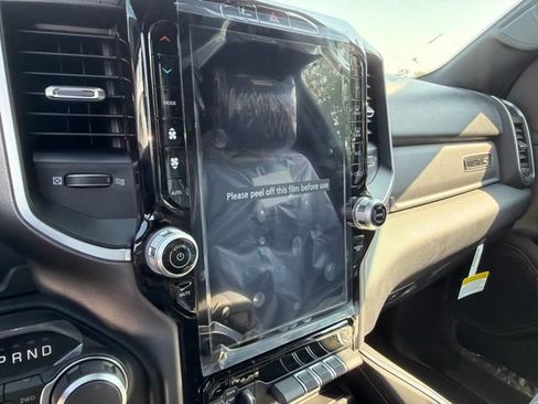 New 2026 RAM 1500 Big Horn AWD/4WD image 18