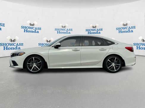 Used 2024 Honda Civic Touring image 4