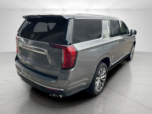 Used 2021 GMC Yukon XL Denali w/ Denali Premium Package image 2