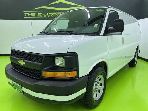Used 2014 Chevrolet Express 1500 RWD image 5