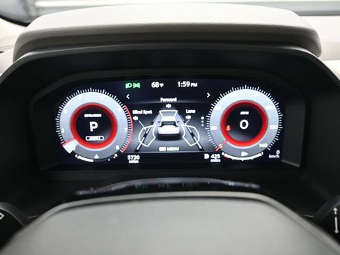 Used 2025 Nissan Rogue SL AWD/4WD image 32