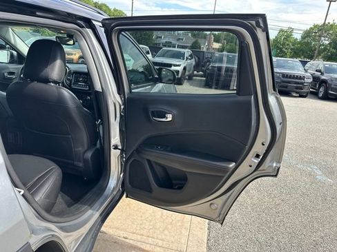 Certified 2020 Jeep Compass Limited AWD/4WD image 16