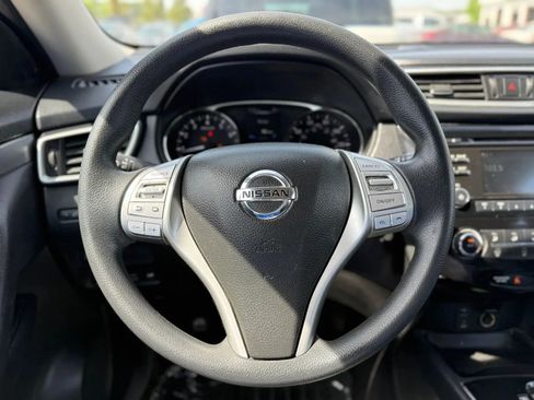 Used 2016 Nissan Rogue S AWD/4WD image 24