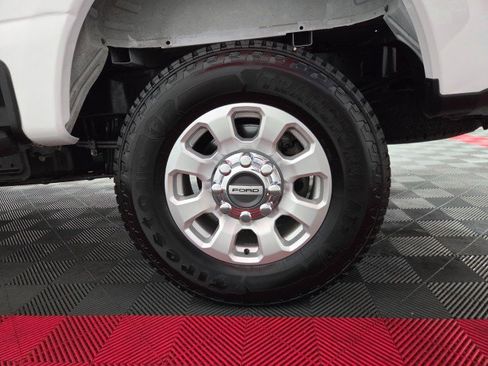 Used 2024 Ford F250 XLT w/ FX4 Off-Road Package AWD/4WD image 92