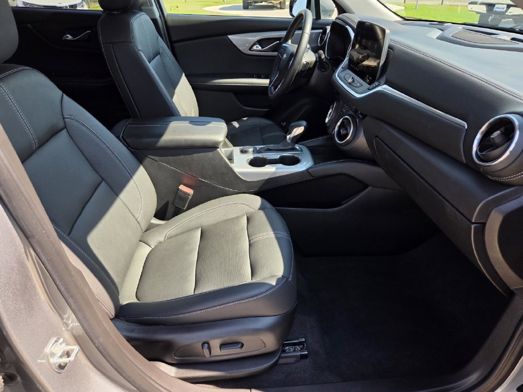 Used 2024 Chevrolet Blazer LT FWD image 8