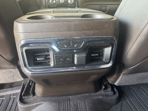Used 2023 GMC Sierra 2500 Denali w/ Denali Ultimate Package AWD/4WD image 11