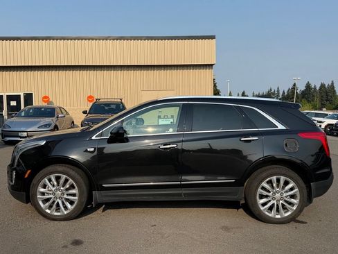 Used 2017 Cadillac XT5 Platinum AWD/4WD image 5