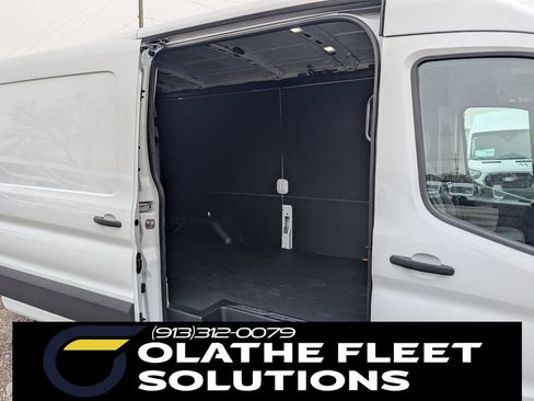 New 2026 Ford Transit 250 148 Medium Roof RWD image 8