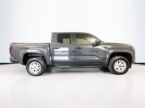 Used 2025 Toyota Tacoma SR5 RWD image 34