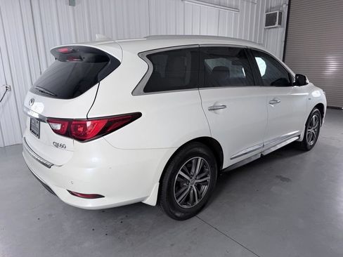 Used 2017 INFINITI QX60 FWD w/ Premium Plus Package image 6