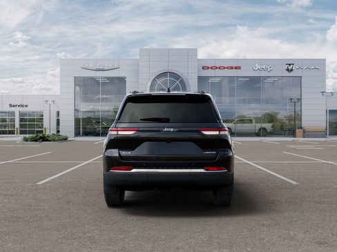 New 2026 Jeep Grand Cherokee Laredo w/ MOPAR Finishing Package AWD/4WD image 7