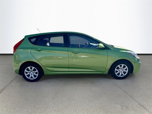 Used 2014 Hyundai Accent GS image 8