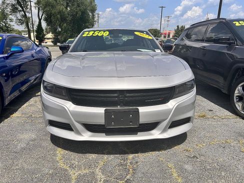 Used 2023 Dodge Charger SXT image 3